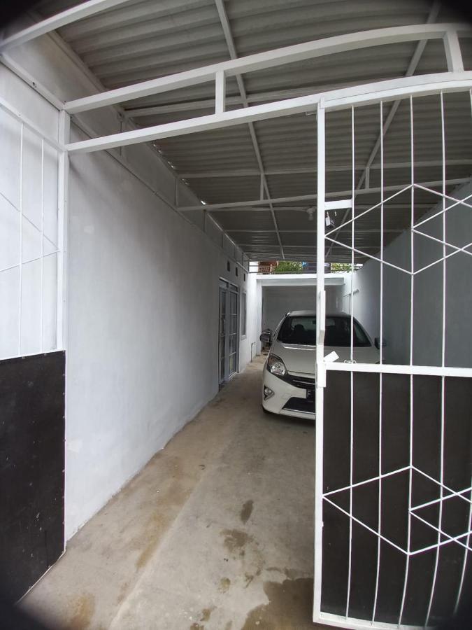 Homestay Berkah Syariah Букитинги Екстериор снимка