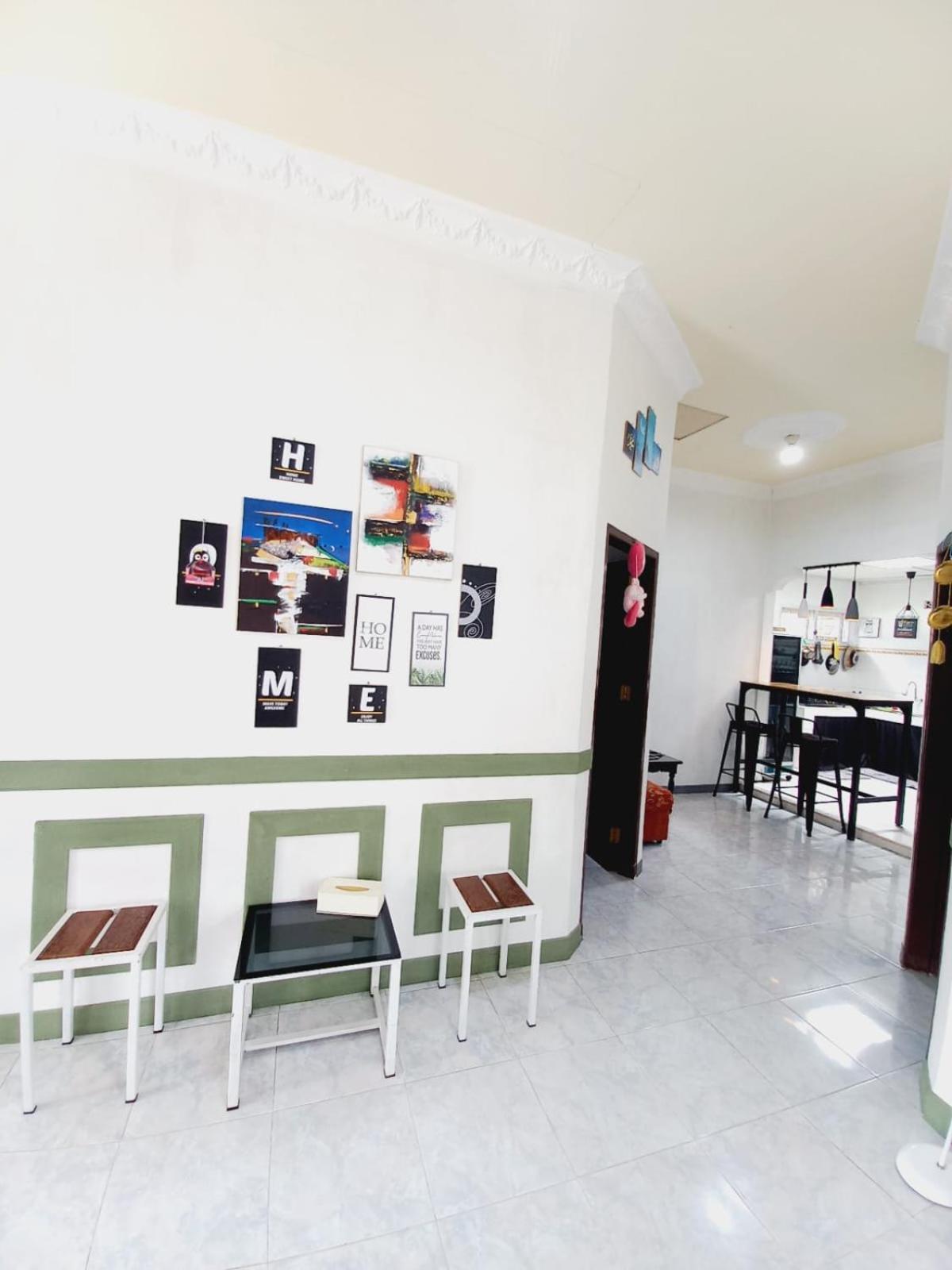 Homestay Berkah Syariah Букитинги Екстериор снимка