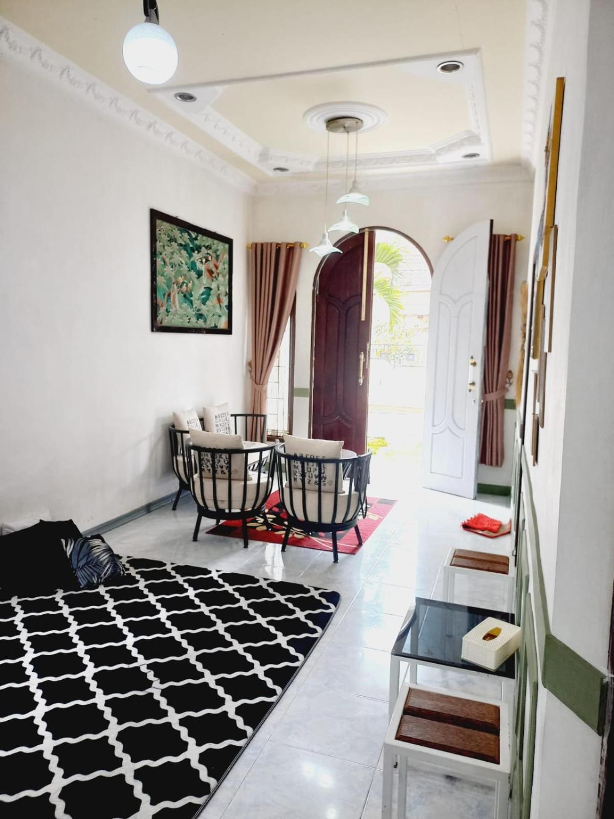 Homestay Berkah Syariah Букитинги Екстериор снимка